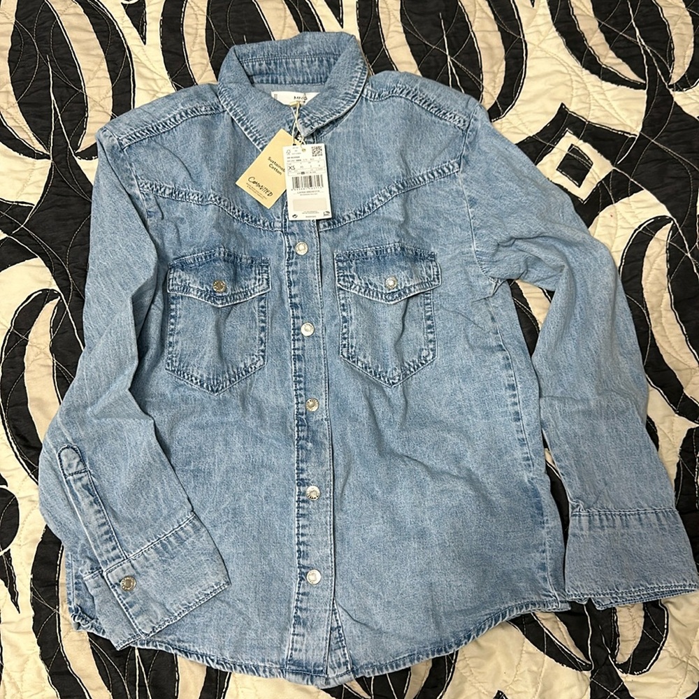 Mango denim shirt with shoulder pads. New with tags. Smoke and pet free home